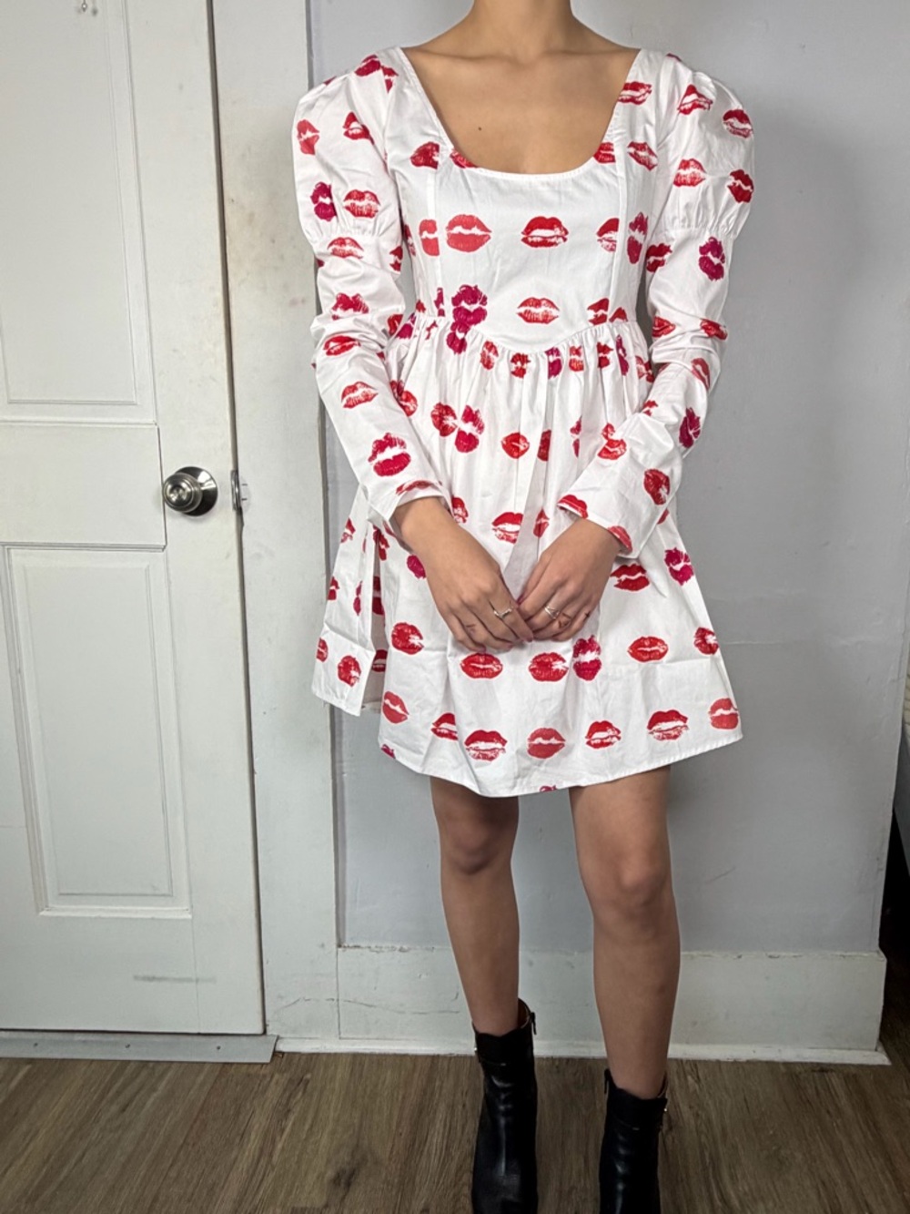 Tyler McGillivary Lipstick Stain Long Sleeve Babydoll Mini Dress - Picture 4 of 9